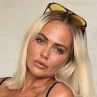 Magee_elle Meztelen