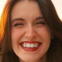 Maggie Roscher Meztelen