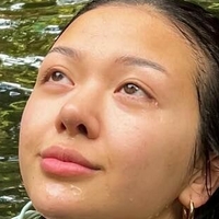 Mai Pham Meztelen