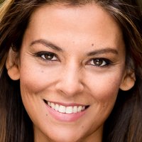 Maia Thomas Meztelen