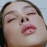 Mala Devilla Meztelen