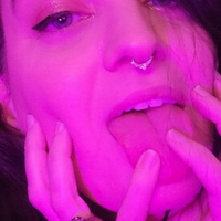 Malasmr Meztelen