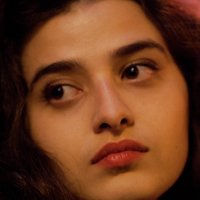 Manal Issa Meztelen