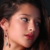 Manuela Perez Meztelen