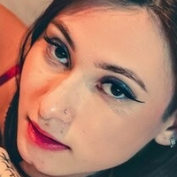 Manuella Hattenhauer Meztelen