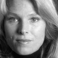 Mariette Hartley Meztelen