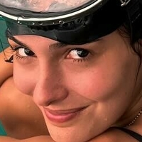 Marina Moschen Meztelen