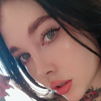 Marina Mui Meztelen