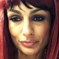 Marjan Faritous Meztelen