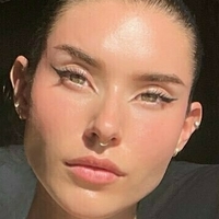 marraa Meztelen
