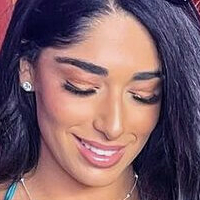 Mary Noura Meztelen