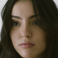 Mathilde Lasry Meztelen