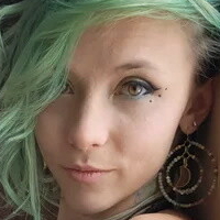 Mavissky Meztelen