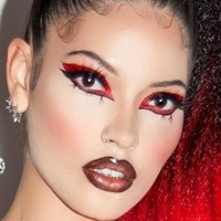 Maxine Ashley Meztelen