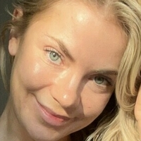 Maxy May Meztelen