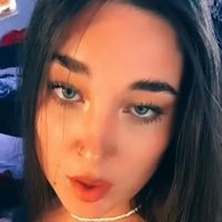 Maya Jakubowski Meztelen
