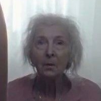 Maya V. Henry Meztelen
