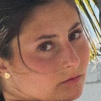 Meena Shahri Meztelen