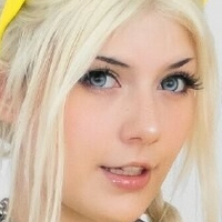 Meggiicosplay Meztelen