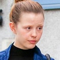 Mia Goth Meztelen