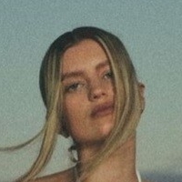 Mia Healey Meztelen