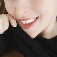 Miabelle Meztelen