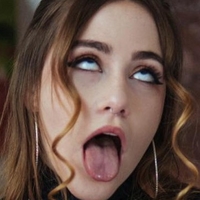 Miahandley Meztelen