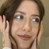 miareeed Meztelen