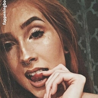 michella_red Meztelen
