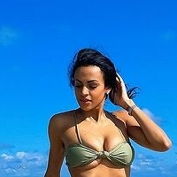 Michelle Bassetti Meztelen