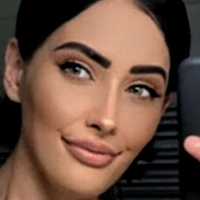 Michelle Bon Meztelen