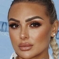 Michelle Daniaux Meztelen