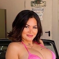 Michellen Cristina Meztelen