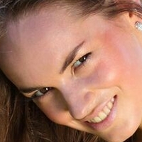 Milana F Meztelen