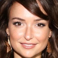 Milana Vayntrub Meztelen