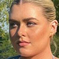 Miss Honey Mia Meztelen