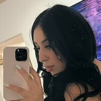 Miss Michelle YG Meztelen