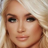 Miss MKB Meztelen