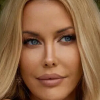 Misskennedys Meztelen