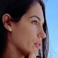 Missyenni Meztelen