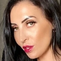 Mistress Dee Meztelen