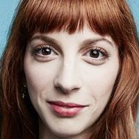 Molly Bernard Meztelen