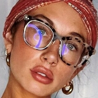 Molly Dixx Meztelen