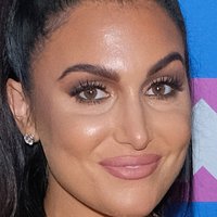 Molly Qerim Meztelen