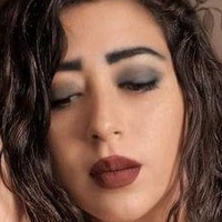 Mon Valenzuela Meztelen