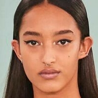 Mona Tougaard Meztelen