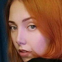 moneki Meztelen