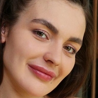 Monica Trent Meztelen