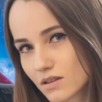 Monique Regnum Meztelen