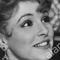Monique Vita Meztelen